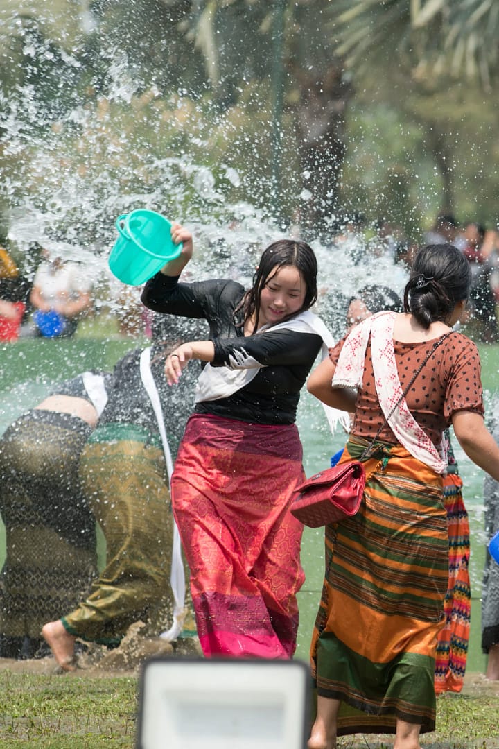 Khampti girl playing Sangken